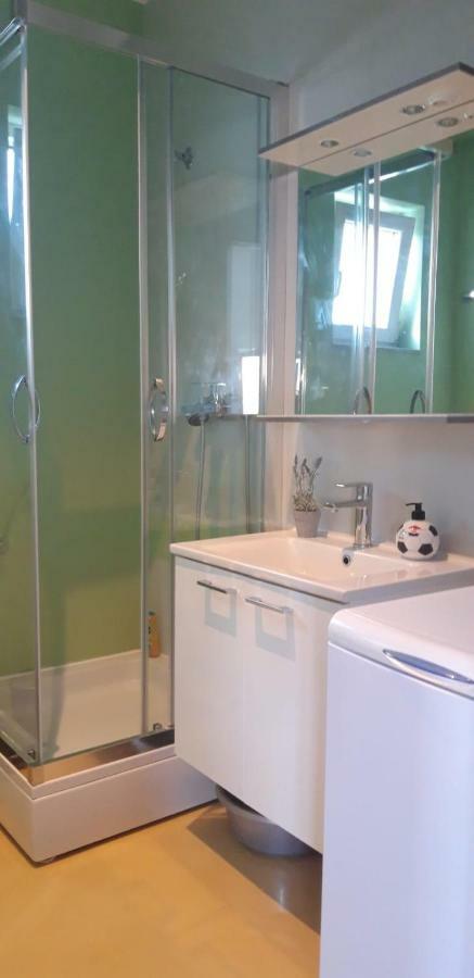 Apartment Mare - Pag Pag Town Bagian luar foto